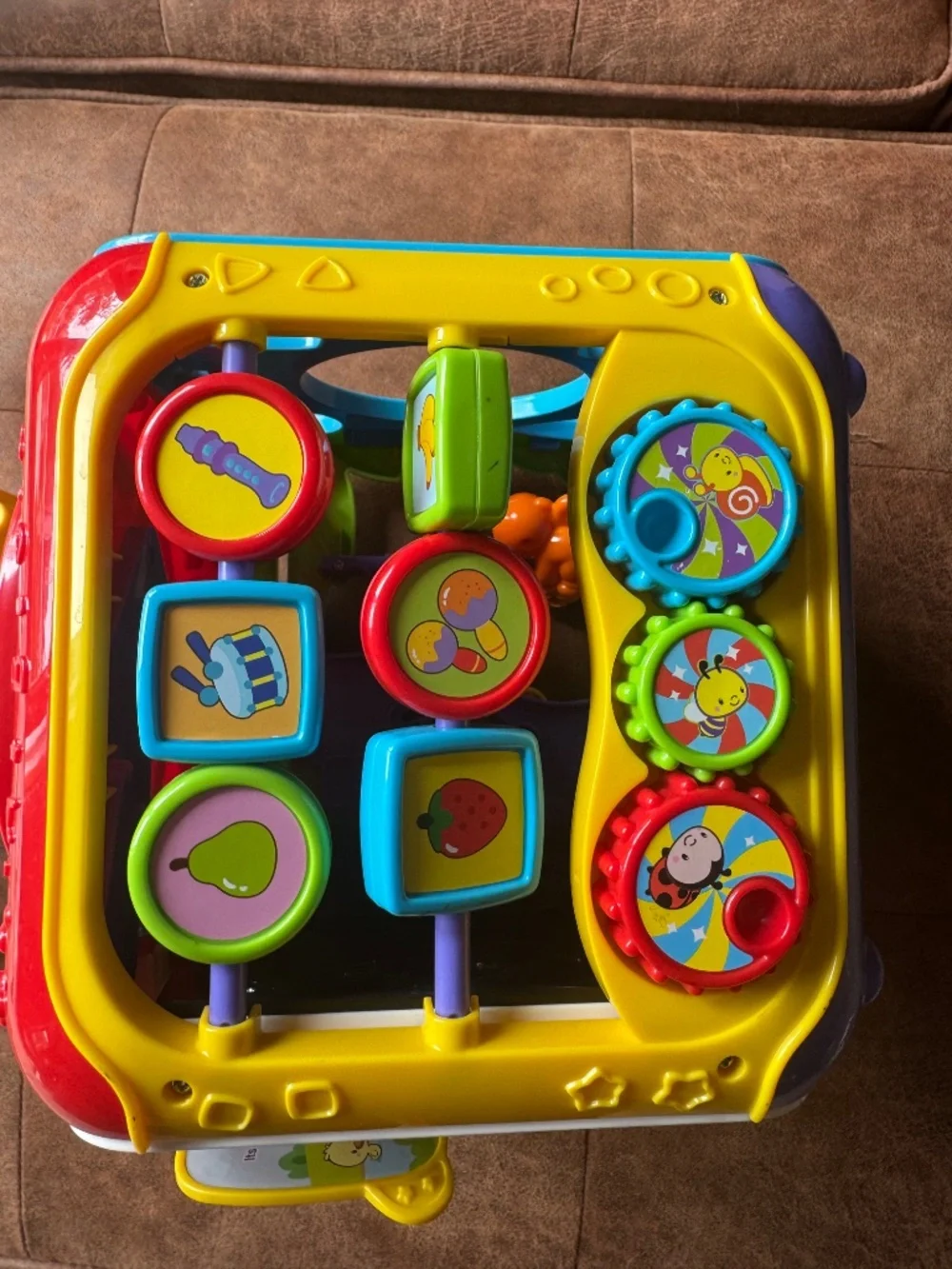 Vtech activity cube with shapes